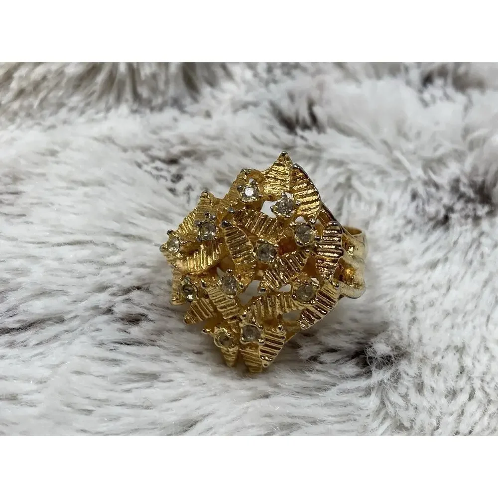 Vtg Jewelry By Linda Stella Gold Plated Cocktail Ring Insect Bee Leaves Sz 6.5